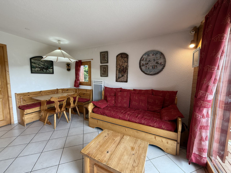 _lv_images__lot_0001390305_08_19625032