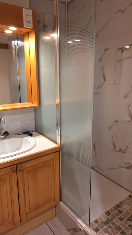 _lv_images__lot_0001390305_09_20254804