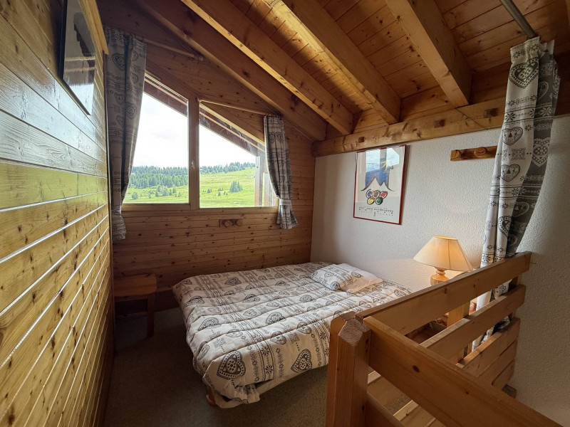 _lv_images__lot_0001390312_02_21853945