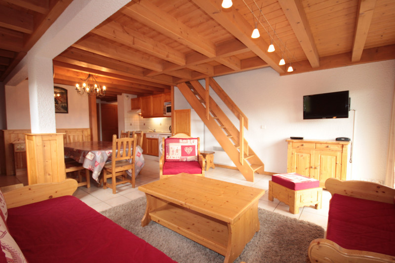 _lv_images__lot_0001410507_01_21236006