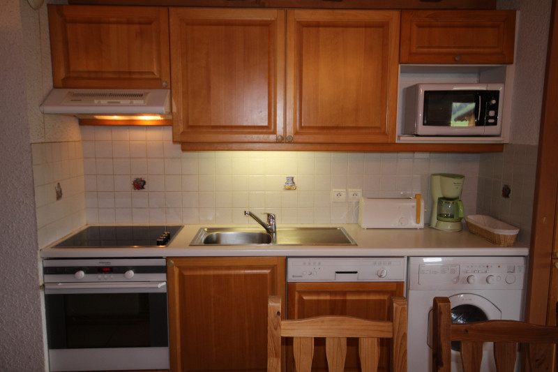 _lv_images__lot_0001410507_08_20918036