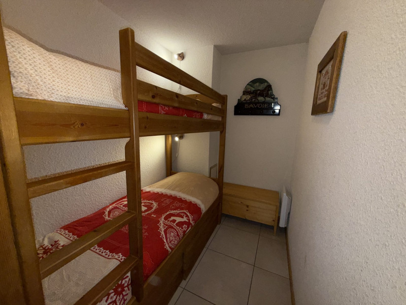 _lv_images__lot_0001420602_10_20201136 _lv_images__lot_0001420602_10_20201136