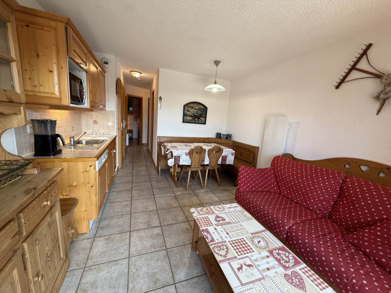 _lv_images__lot_0001420603_08_22320692