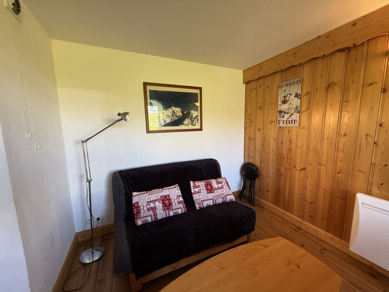 _lv_images__lot_0001430011_08_20450278 _lv_images__lot_0001430011_08_20450278