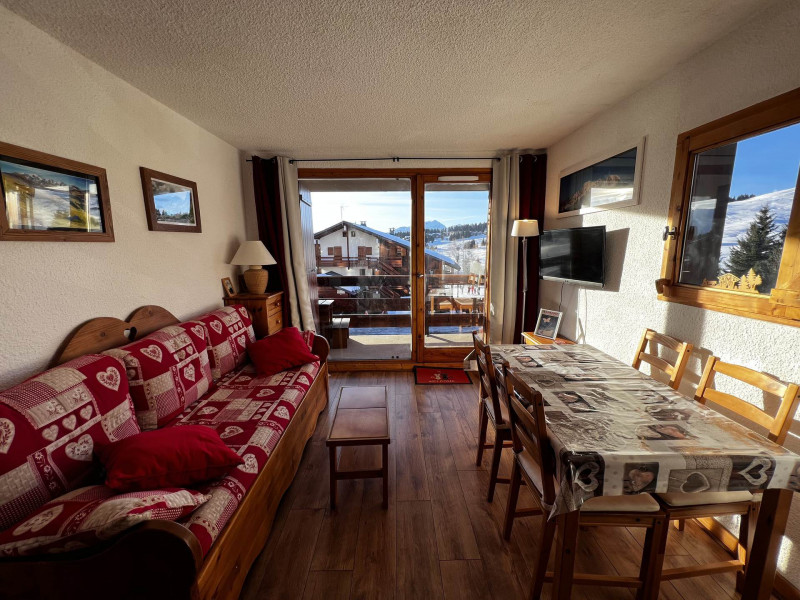 _lv_images__lot_0001440112_01_23563504 _lv_images__lot_0001440112_01_23563504