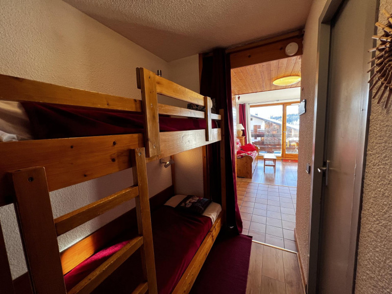 _lv_images__lot_0001440112_10_18995251