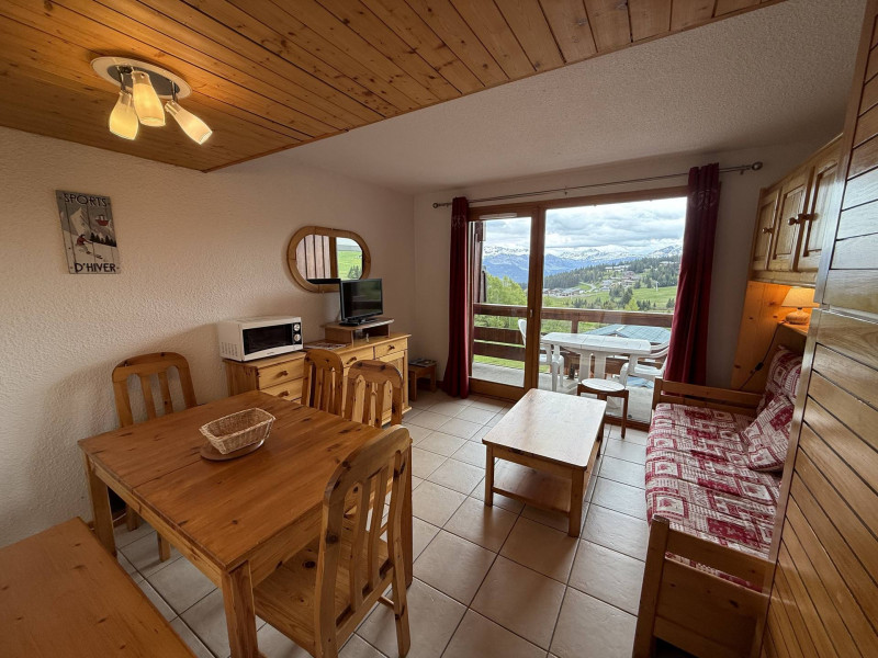 _lv_images__lot_0001440122_07_20254659