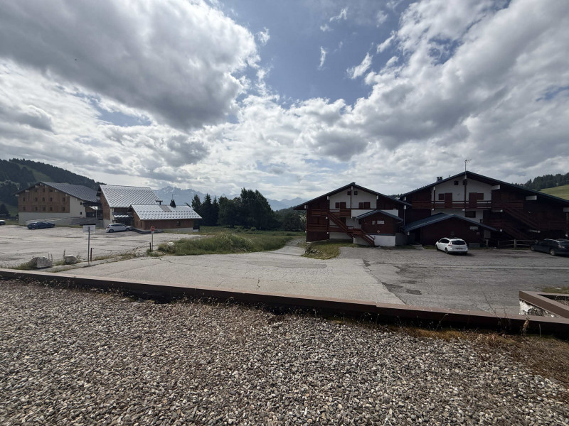 _lv_images__lot_0001450205_12_23439105 _lv_images__lot_0001450205_12_23439105