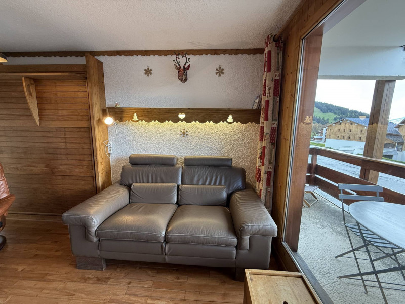 _lv_images__lot_0001450206_07_22227136