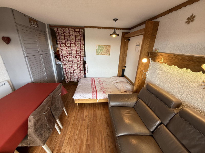 _lv_images__lot_0001450206_11_20340149