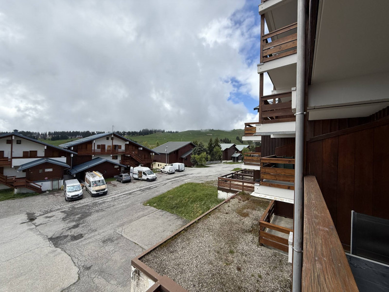 _lv_images__lot_0001450210_10_23461782