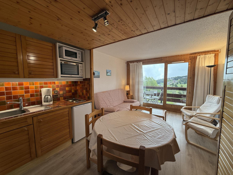 _lv_images__lot_0001450212_07_21935645