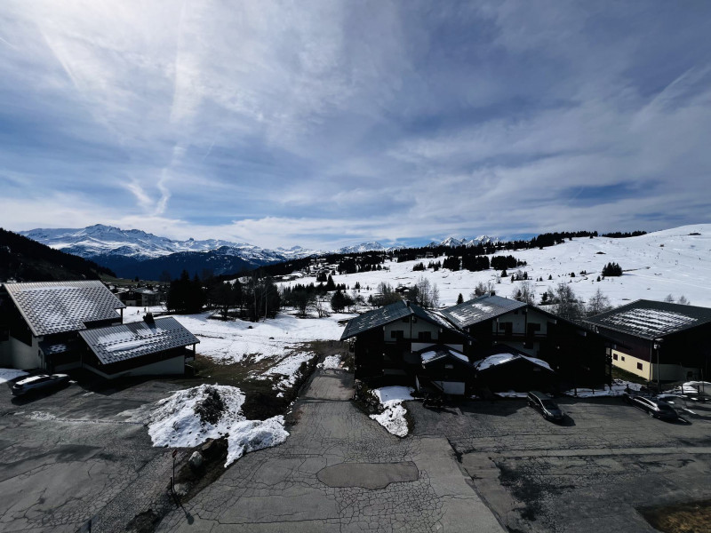 _lv_images__lot_0001450221_12_18646092