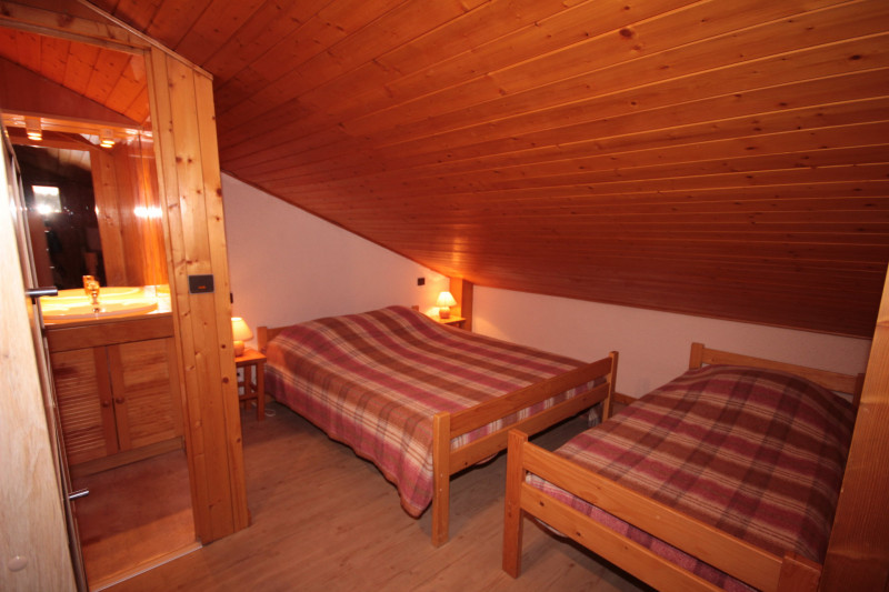 _lv_images__lot_0001470410_11_22287121