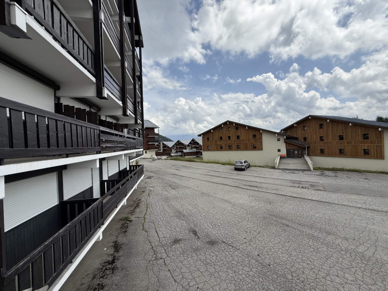 _lv_images__lot_0001480205_10_23326432 _lv_images__lot_0001480205_10_23326432