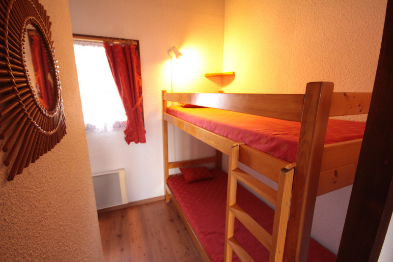 _lv_images__lot_0001500425_02_22347745