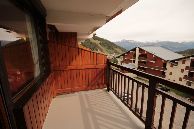 _lv_images__lot_0001520110_09_18944031