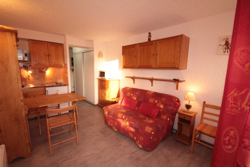 _lv_images__lot_0001560019_07_21513027