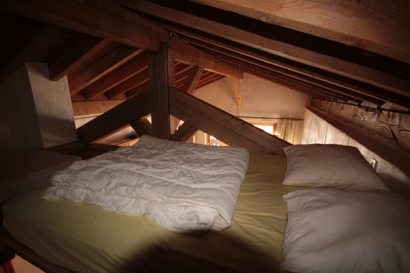 _lv_images__lot_0001570009_09_22314236