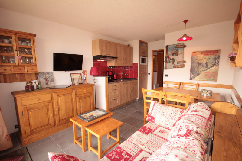 _lv_images__lot_0001690113_01_21563452