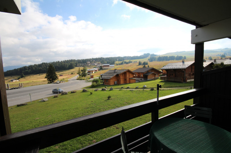 _lv_images__lot_0001710308_12_21215490