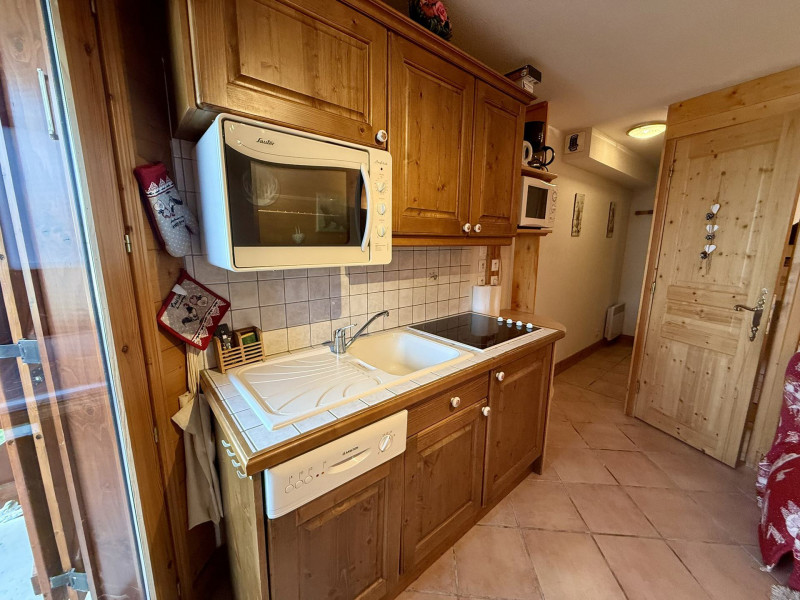 _lv_images__lot_0001890006_08_21971735 _lv_images__lot_0001890006_08_21971735