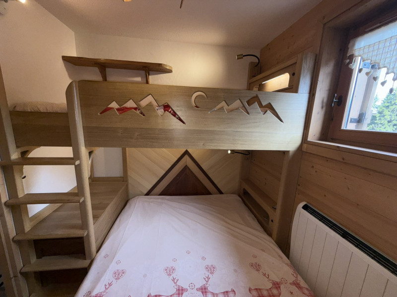 _lv_images__lot_0001900004_11_20412859 _lv_images__lot_0001900004_11_20412859