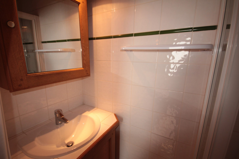 _lv_images__lot_0001950007_12_21379062 _lv_images__lot_0001950007_12_21379062