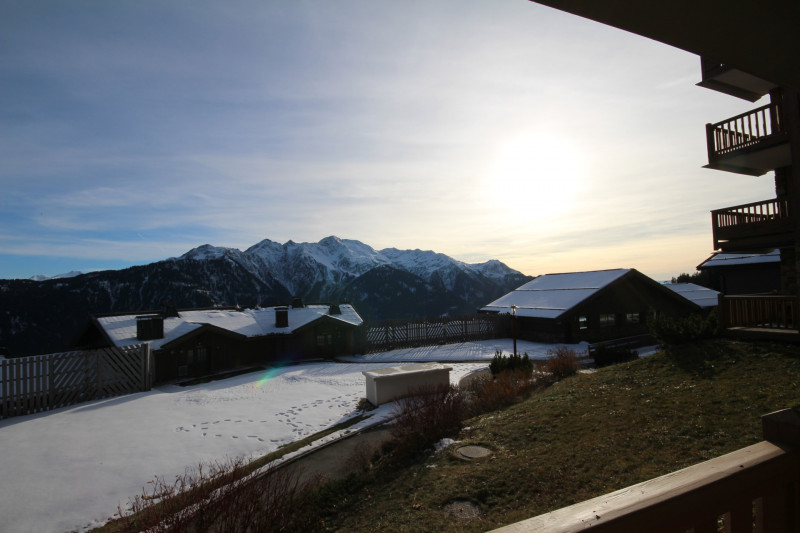 _lv_images__lot_0001970002_14_18993159