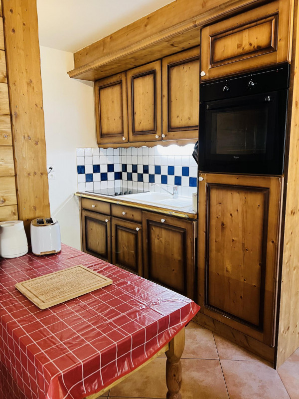 _lv_images__lot_0002010014_06_20348580