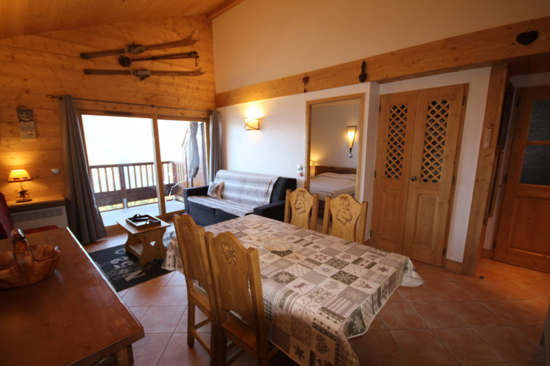 _lv_images__lot_0002260020_10_22253496