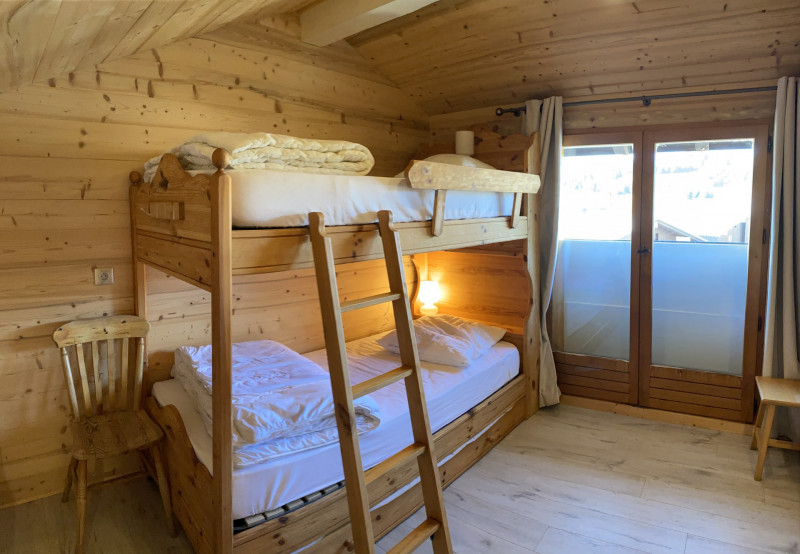 _lv_images__lot_0002330030_10_20757616 _lv_images__lot_0002330030_10_20757616