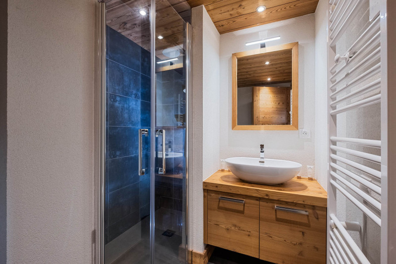 _lv_images__lot_0075553677_08_20232460 _lv_images__lot_0075553677_08_20232460