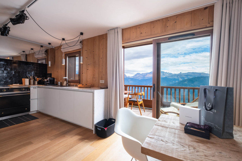 _lv_images__lot_0075553731_04_21139534