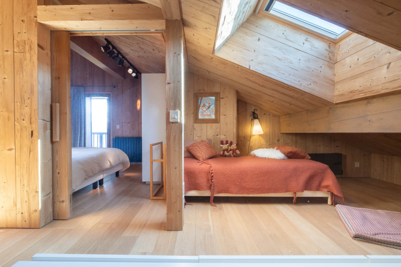 _lv_images__lot_0075553731_09_20607868