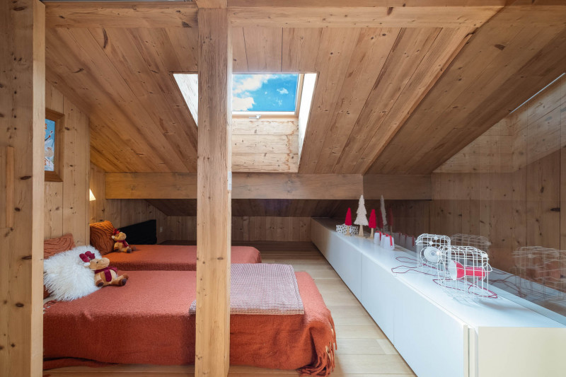 _lv_images__lot_0075553731_10_22276546