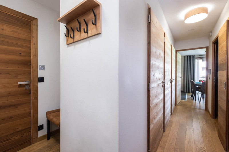 _lv_images__lot_0075553750_09_20373216