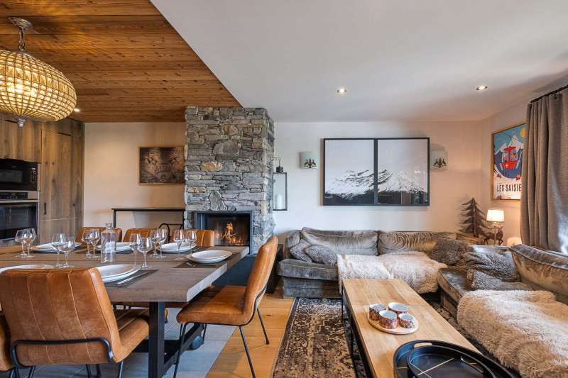 _lv_images__lot_0075553962_01_20596457