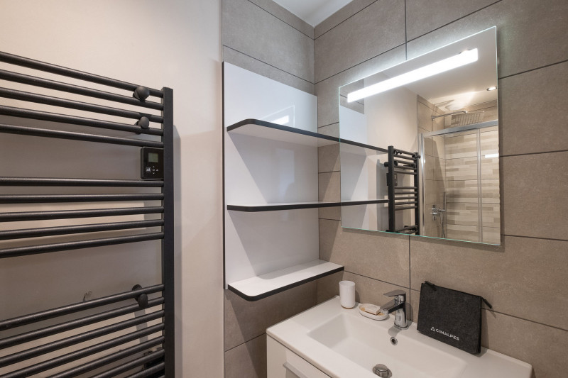 _lv_images__lot_0075553962_10_21202813