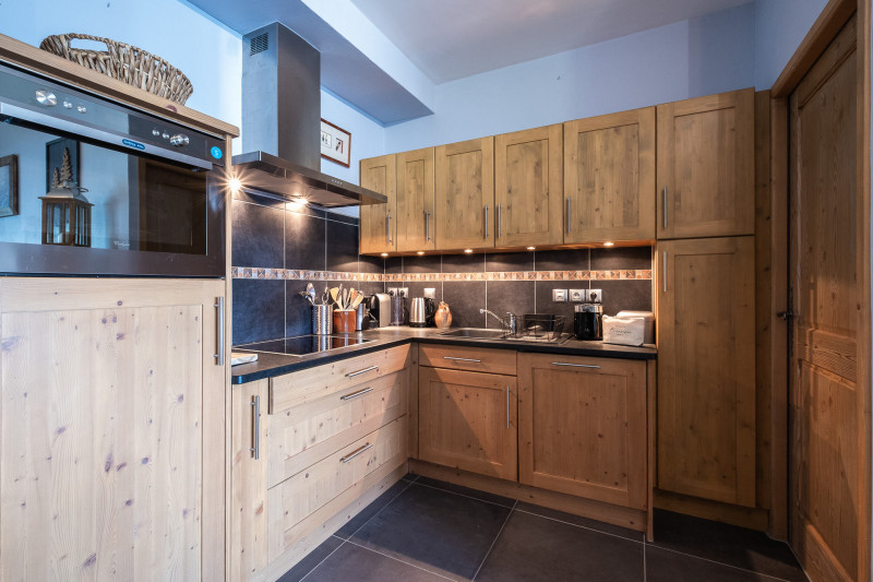 _lv_images__lot_0075553976_04_21960759