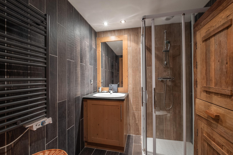 _lv_images__lot_0075553976_06_22276648