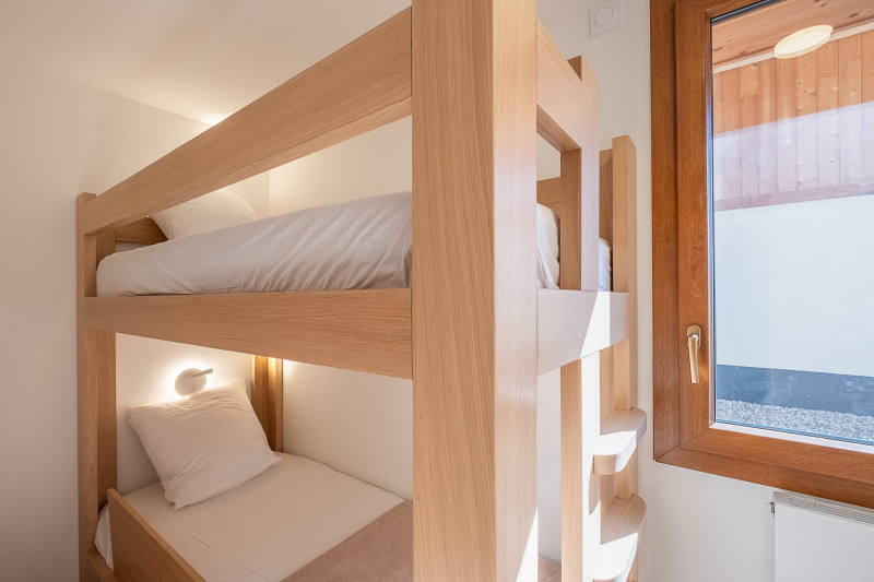 _lv_images__lot_0075554017_10_22177618