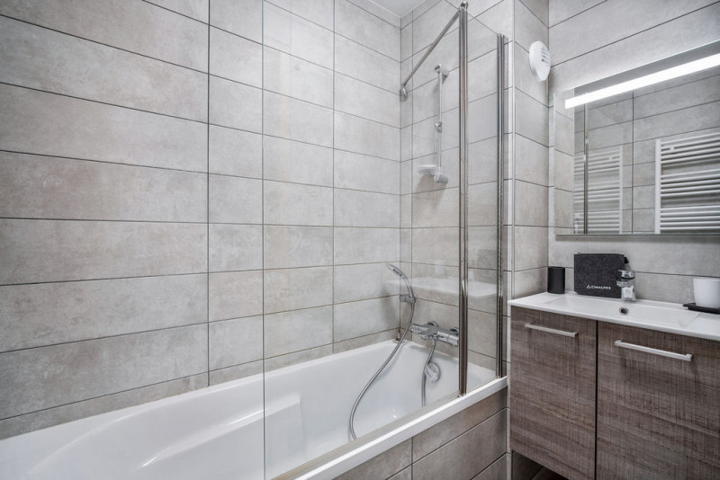 _lv_images__lot_0075554041_09_21772048