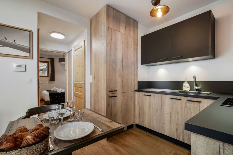 _lv_images__lot_0075554044_02_21923237