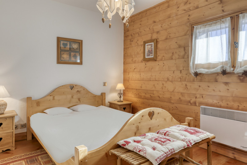 _lv_images__lot_0075554157_06_22323330