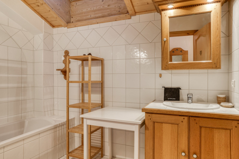 _lv_images__lot_0075554157_11_22082962