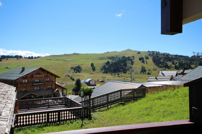 _lv_images__lot_0100000016_12_20809282