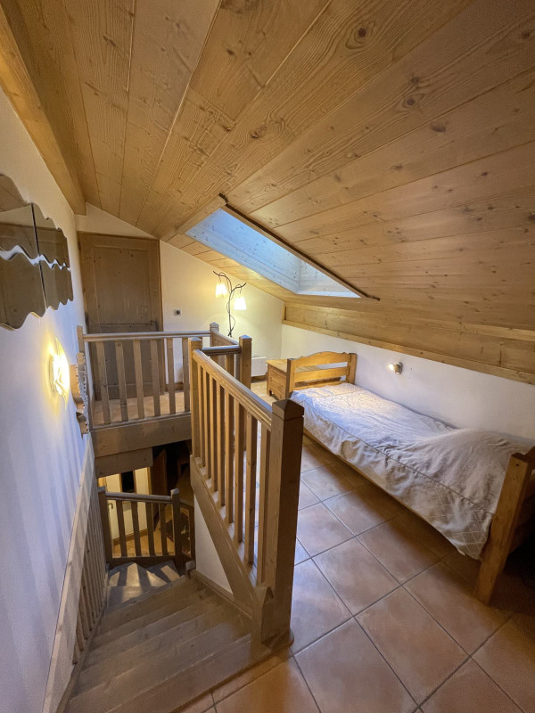 _lv_images__lot_0100000024_11_21993861