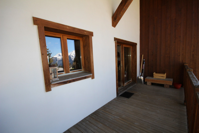 _lv_images__lot_0100000024_15_22259791