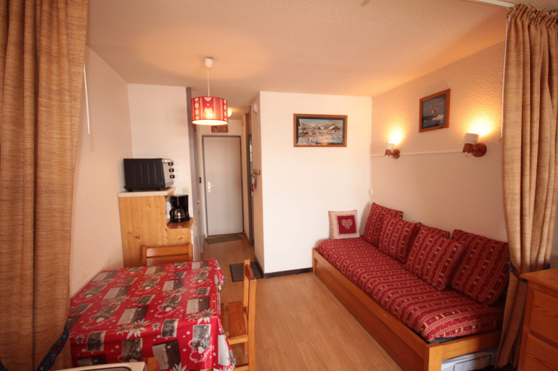 _lv_images__lot_0100000042_11_21512979